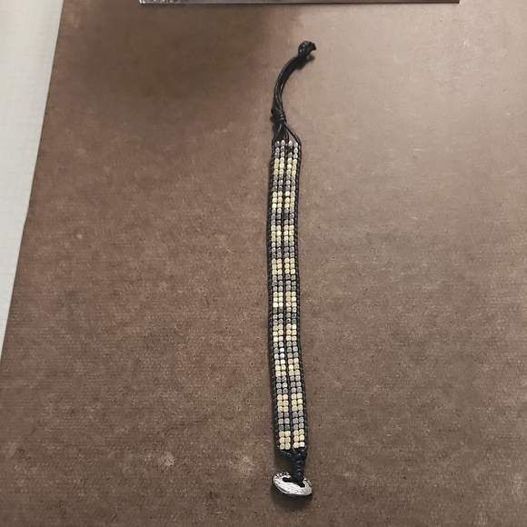 Beaded Black and Cream Bracelet - Picture 1 of 2